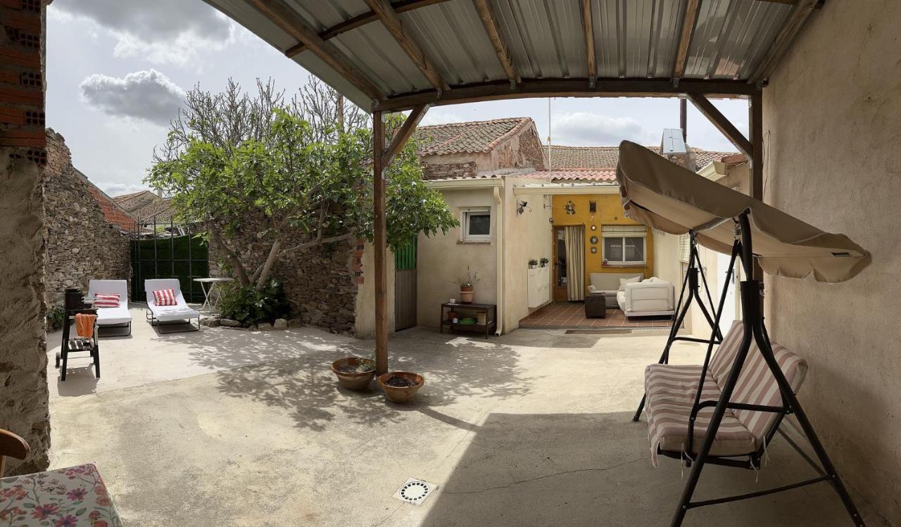 San Isidro Villa Miguelanez Buitenkant foto
